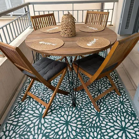 Port De Apartament Bonifacio (Corsica)