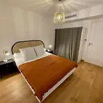 Apartment Climatise Avec Balcon A Bonifacio- Calme & Bien Situe *