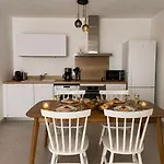 Apartment Climatise Avec Balcon A Bonifacio- Calme & Bien Situe Bonifacio (Corsica)