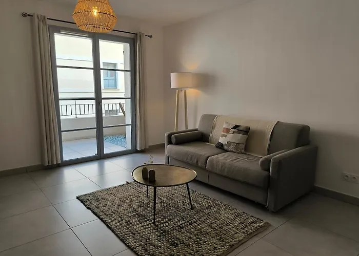 アパート Port De